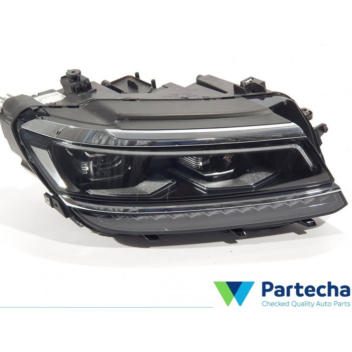 VW TIGUAN (AD1) Headlight (5NB941082A)