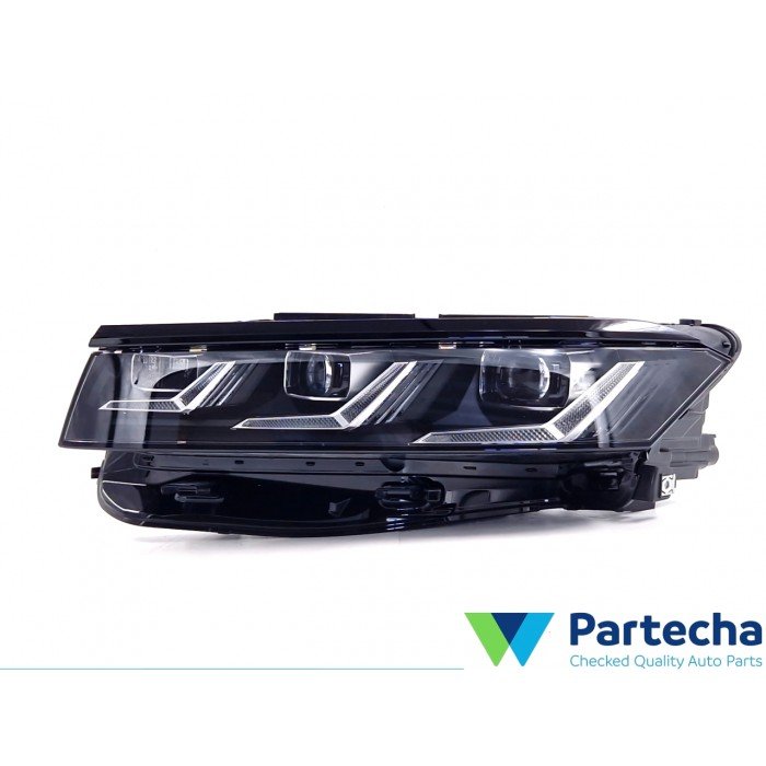 VW TOUAREG (CR7) Headlight (761941081D)