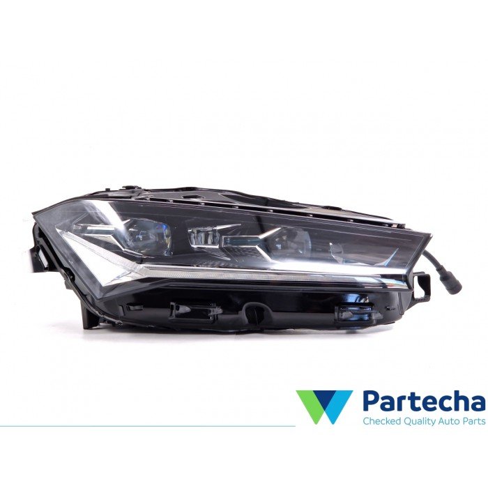 SKODA Superb IV Headlight (3P1941016A)
