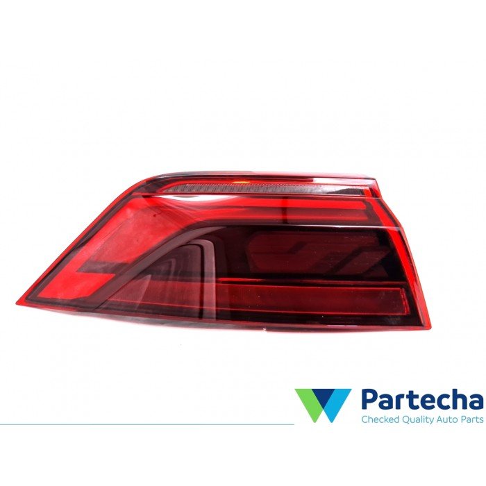 AUDI Q8 (4MN) Rear light (4M8945091A)