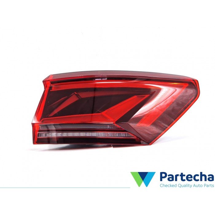 VW TOUAREG (CR7) Rear light (760945208C)