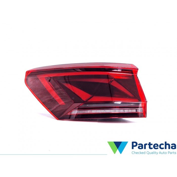 VW TOUAREG (CR7) Rear light (760945207D)