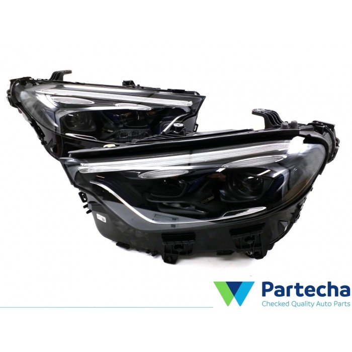 MERCEDES-BENZ GLC (X254) Headlight set (A2549064701)