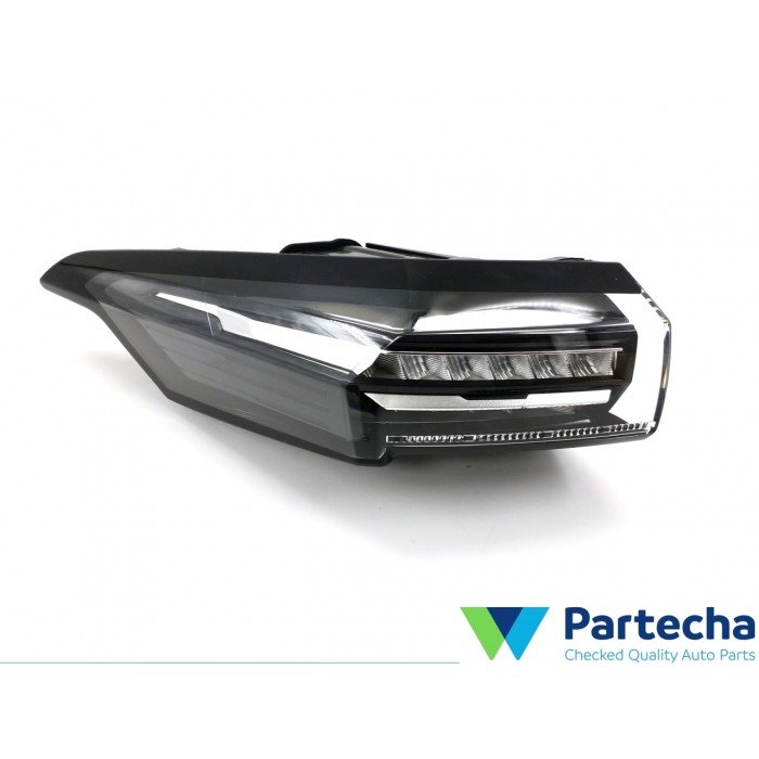 PEUGEOT 308 III Rear light (9835299480)