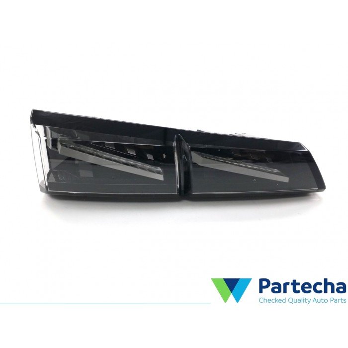 PEUGEOT 308 III Rear light (9835300480-00)