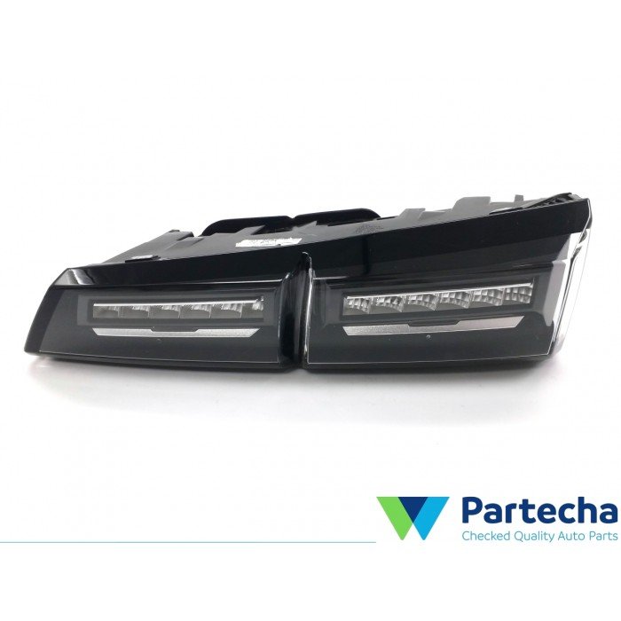 PEUGEOT 308 III Rear light (9835300580-00)